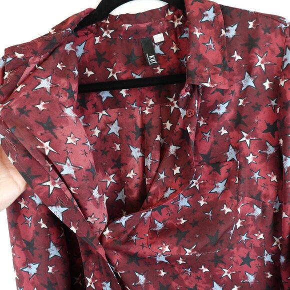 Kut From The Kloth Patriotic Blouse Womens Large Red White Blue Stars USA Button - Picture 9 of 13